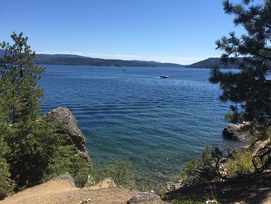 Tubbs Hill Nature Trails